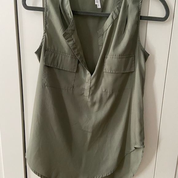 Olive tunic top - Picture 3 of 3